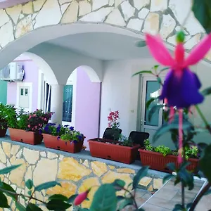 Ema & Sea Apartment's With Free Private Parking Apartament Pula